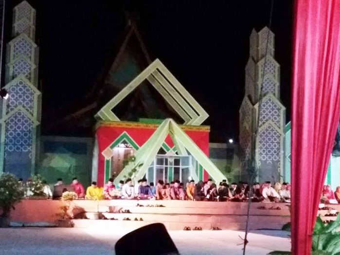Ribuan Warga Ikuti Kenduri Sekampung dan Tabligh Akbar