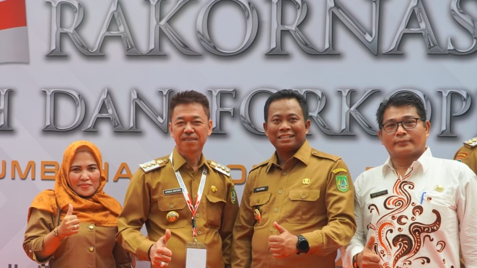 Afrizal Sintong Bersama Wabup Rohil Hadiri Rakornas Kepala Daerah dan Forkopimda Yang Dibuka Presiden Jokowi