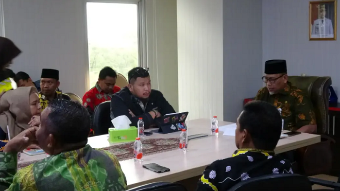 Pemkab Inhil Segera Tertibkan Kabel Fiber Optik Semrawut