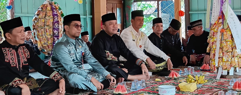 Sekda Kuansing Hadiri Rayo Onam Baserah, Tradisi Budaya Berlangsung Meriah