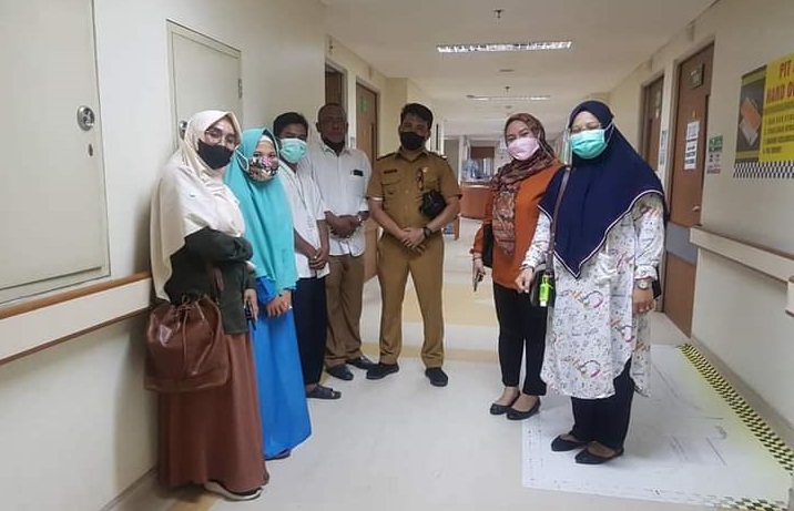 Lurah Sidomulyo Serahkan Donasi Masyarakat untuk Ranum, Bayi Penderita Jantung Bocor