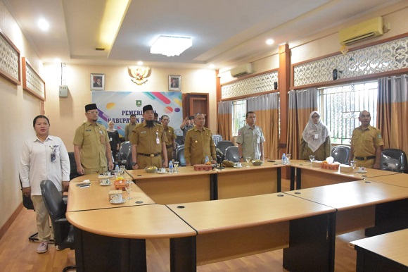 Wakil Bupati Bengkalis Ikuti Rapat Percepatan Pembentukan Koperasi Desa Merah Putih Secara Zoom