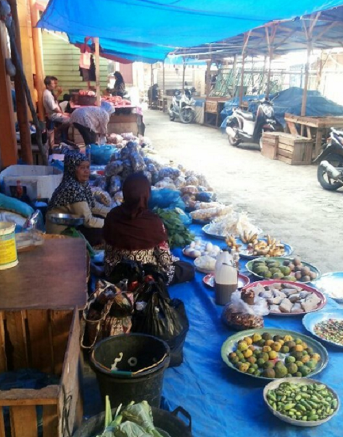 KASIHANNN... Pedagang di Area Dalam Pasar Rakyat Kuansing Mengeluh, Lihatlah tak Ada yang Beli Dagangannya