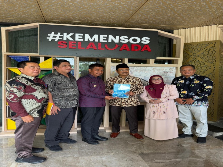 Sekolah Rakyat, Bupati Kampar Temui Menteri Sosial