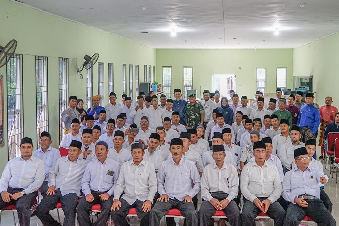 Hadiri Pengukuhan, Inilah Pesan Penting Wali Kota Kepada Pengurus LPMK Dan Ketua RT