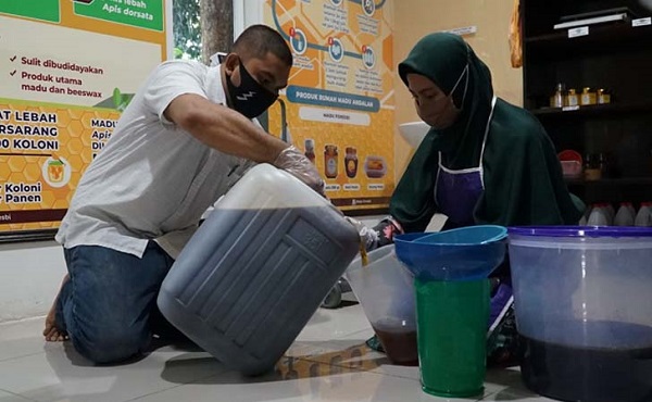 Bagus untuk Imunitas Tubuh, Usaha Madu Sialang Binaan RAPP Panen Pesanan dari Jakarta