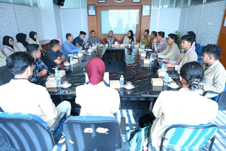 Wabup Bagus Terima Audiensi BRGM dan Mahasiswa UGM Jogja
