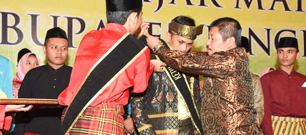 Ini Permintaan Bupati Bengkalis Saat Melantik Pengurus IPMKB di Pekanbaru