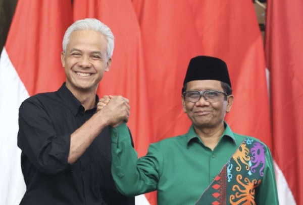 Ganjar Sarankan Mahfud Mundur dari Menko Polhukam