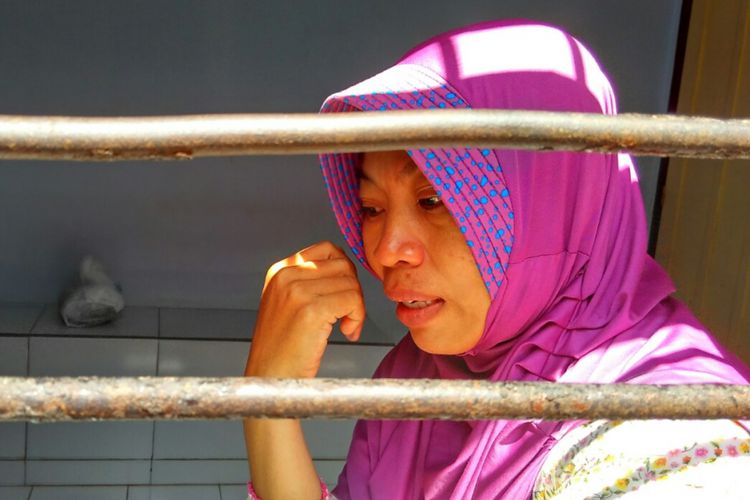TRAGIS... Sempat Bebas, Gara-gara Rekam Perilaku Mesum Kepala Sekolah, MA Penjarakan Bu Guru Nuril