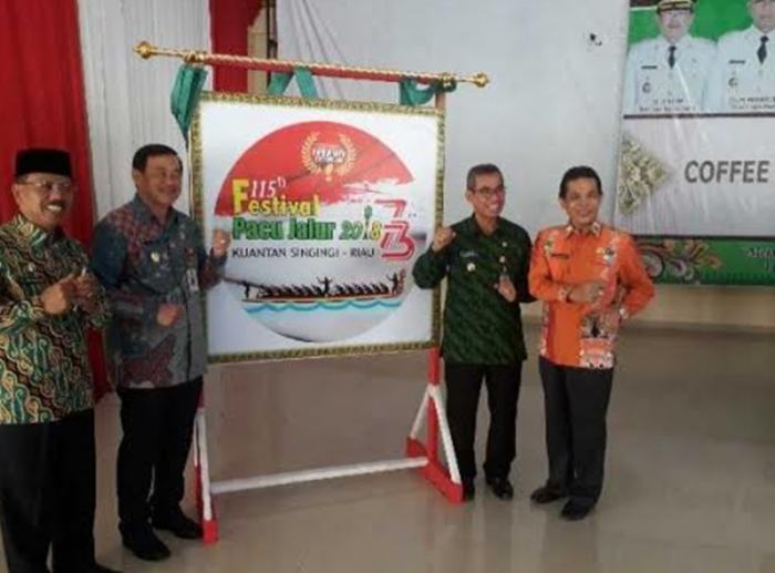 Bangkitkan Pariwisata Kuansing, Bupati Mursini Launching Logo FPJ 2018