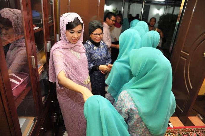 Beginilah Suasana Acara Syukuran 7 Bulanan Kehamilan Arsilia Arsyadjuliandi