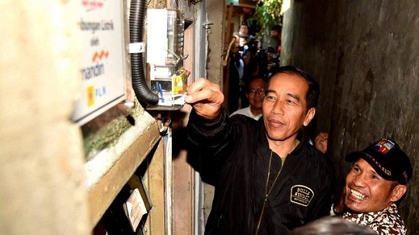 TERBUKTI, Jaman Now, Ekonomi Sulit, 1,2 Juta Rakyat  Rumahnya tak Berlistrik, Warga Lebih Mau Beli Beras...