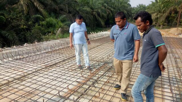 Perlancar Arus Transportasi di Desa Mahato, Dinas PUPR Rohul Bangun Jembatan