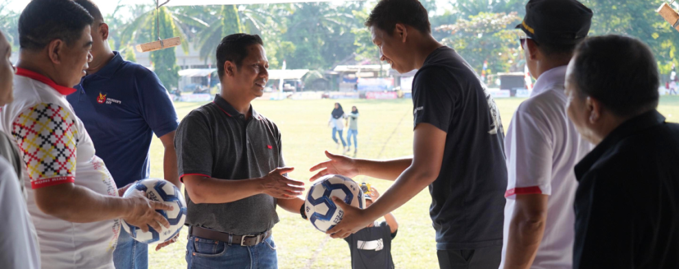 Wabup Muklisin Dorong Lahirnya Bibit Atlet Sepakbola Kuansing