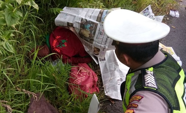 KEJAM...Nonik Dibantai Saat Berangkat Kerja, Mayatnya Dibuang di Pinggir Jalan