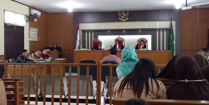 Plin-plan Beri Keterangan, Saksi  PT Safari Riau Ditegur Hakim