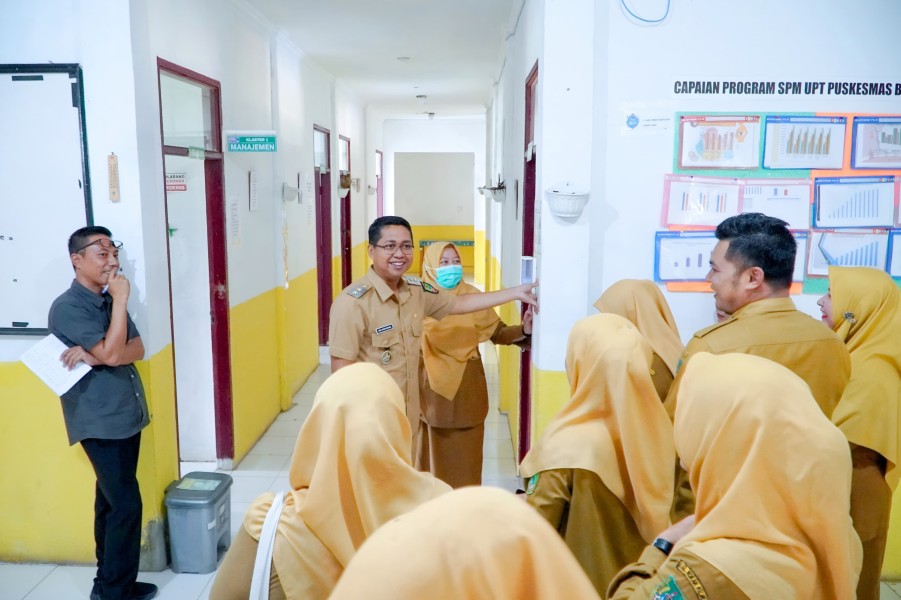 Pastikan Pelayanan Prima, Wabup Rohil Sidak ke Puskesmas Batu Hampar