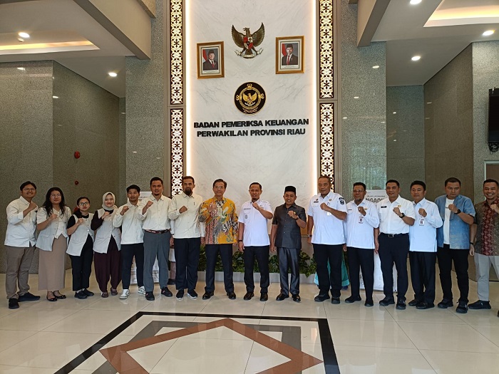 Penyerahan LHP, Agung Sebut BPK Apresiasi Kenaikan PAD Pekanbaru, Tapi Tetap Ada Catatan...