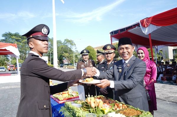 HUT Bhayangkara ke-79, Bupati Harapkan Polres Inhil Makin Dekat dengan Masyarakat