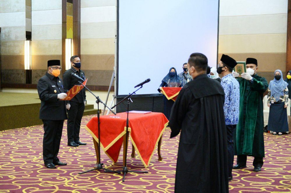 Wagubri Lantik 342 PNS Provinsi Riau Formasi Tahun 2018