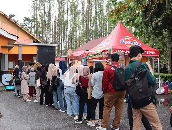 Unri Pelopori Gerakan Peduli Lingkungan Melalui FISIP Green Society