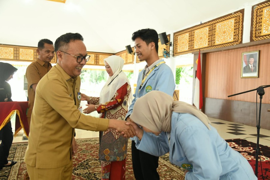 Terima 485 Mahasiswa Kukerta UNRI, Bupati Bengkalis Harap Jadi Agen Perubahan di Masyarakat