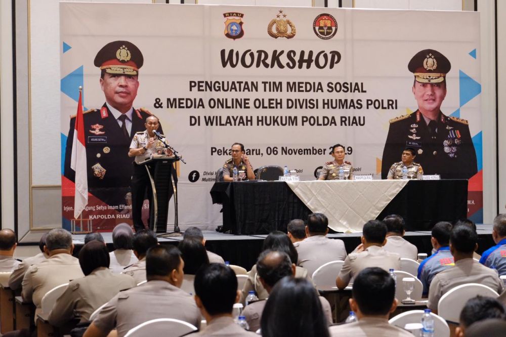 Polda Riau Ajak Pengguna Medsos untuk Hal Positif