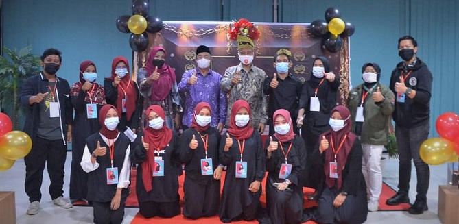 Wawako Apresiasi English Communication Award 2021 Fikom UMRI
