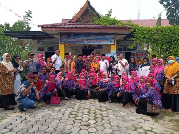 Kabupaten Sijunjung Study Tiru ke Kampung KB Berkah Bersama Pekanbaru