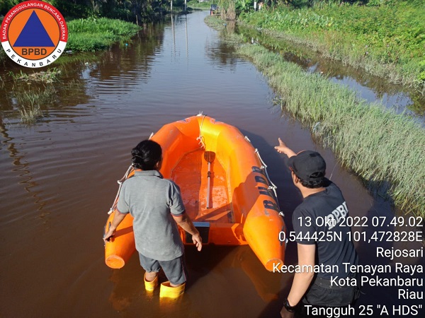 Pemukiman Warga di Bambu Kuning Banjir Parah, Pemerintah Turunkan Perahu Karet