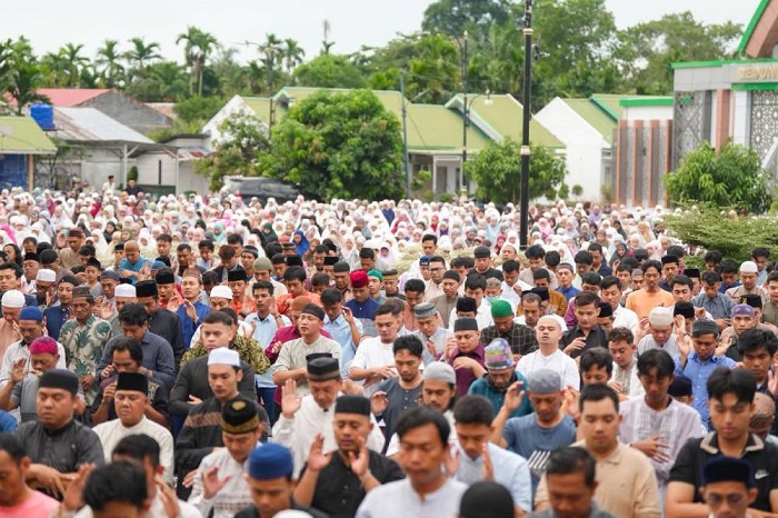 Menyembelih 'Sifat Hewan' dalam Diri, Pesan Mendalam Idul Adha dari Pelataran Masjid Agung Habiburrahman