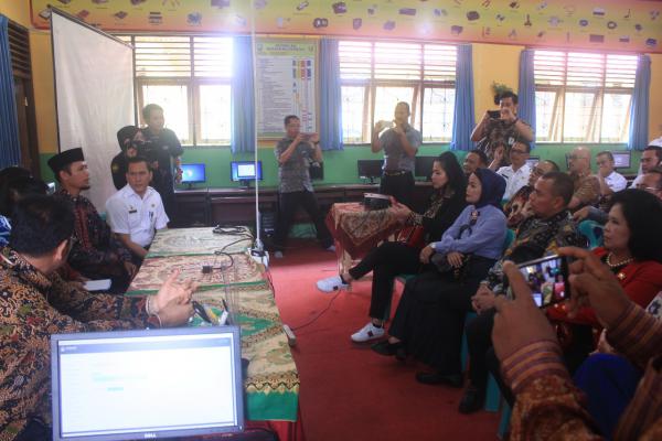 Pantau Persiapan UNBK, Komisi X DPR RI Kunker ke Kabupaten Siak