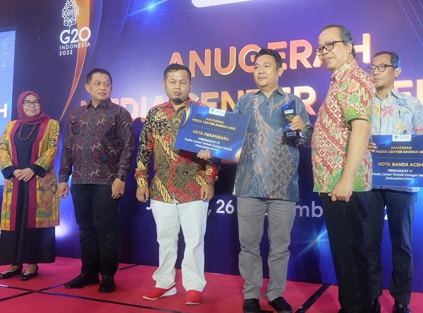 Pemko Pekanbaru Kembali Raih Media Center Daerah Terbaik