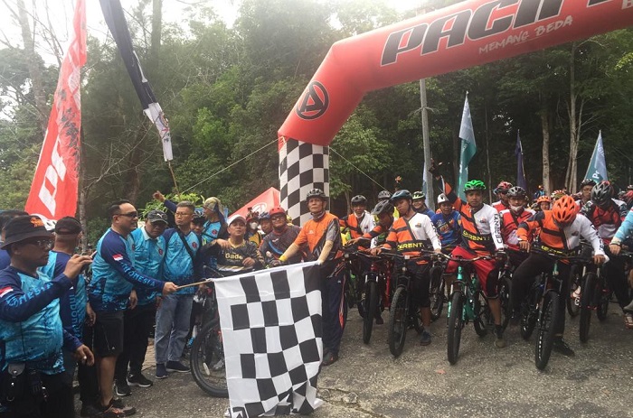 Ribuan Goweser Se-Sumatera Jajal Track Menantang Danau Khayangan Rumbai