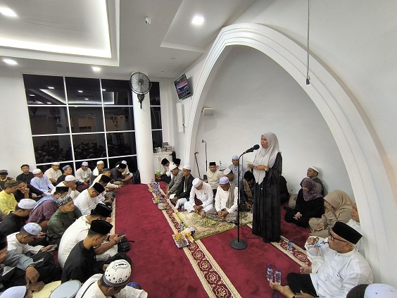 Hadiri Perayaan Maulid Nabi, Wabup Mohonkan Doa Ulama agar Amanah