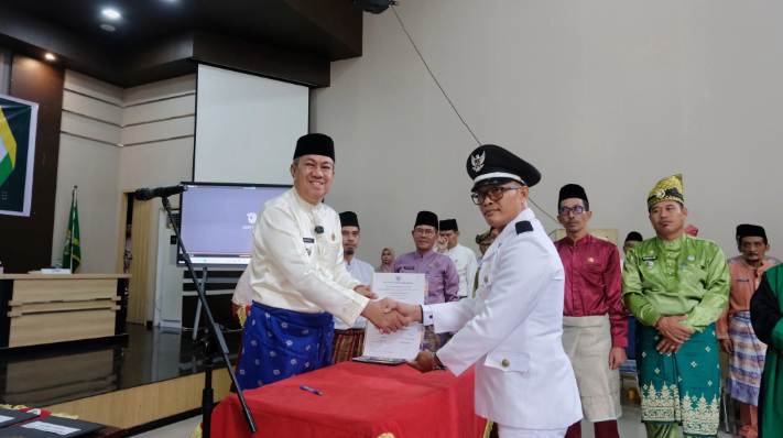 Wakil Bupati Kepulauan Meranti Lantik Tiga Penjabat Kepala Desa
