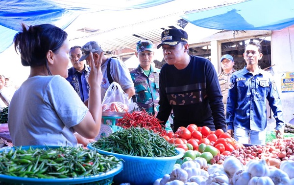 Kenaikan Harga BBM dan Fluktuasi  Cuaca Pengaruhi Harga Kebutuhan Pokok Harian di Pekanbaru