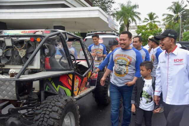 Lepas Peserta Off Road se Sumatera, Bupati Kampar: Dapat Bersinergi dengan Pemerintah
