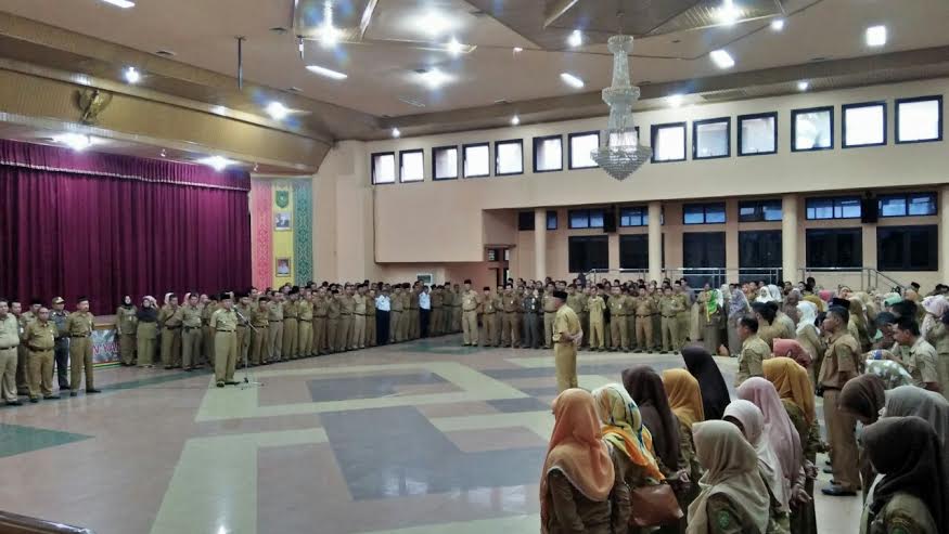 Gelar Apel Dalam Gedung, Ini Pesan Bupati Kepada ASN di Inhil