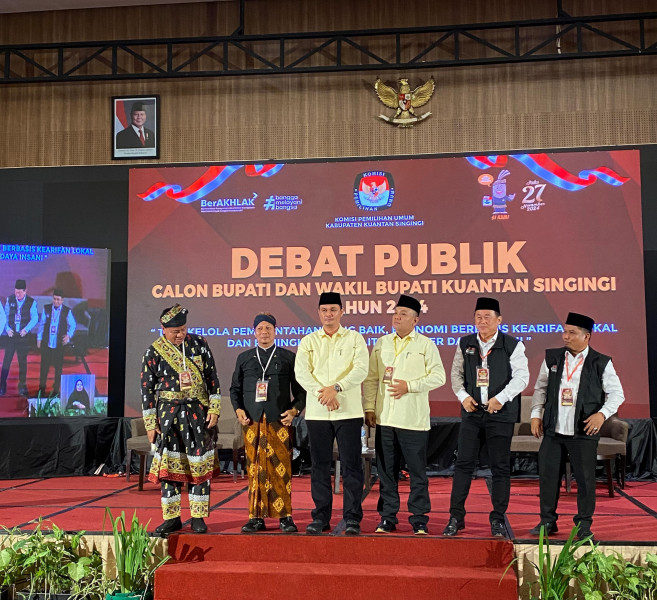 Adam-Sutoyo Kuasai Debat Tanpa Menyerang Calon Lain