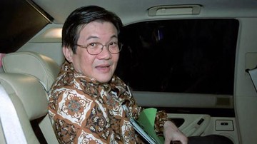 Tak ada yang Gampang, Konglomerat Terkaya Ketiga Indonesia Ini Cuma Tamat SMP dan Pernah Jadi Sopir Angkot