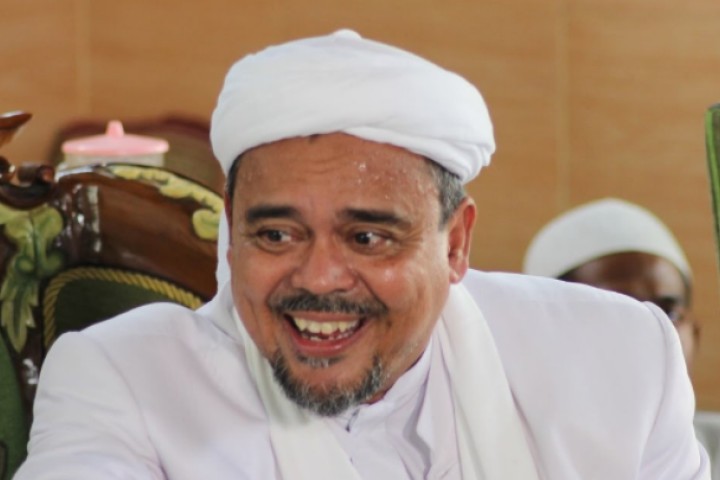 Survei: Sudah Bosan, Masyarakat Indonesia Tak Peduli Habib Rizieq Pulang atau Tidak