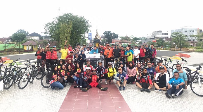 Sambil Bersepeda, 57 Goweser BRK Cabang Pekanbaru Ramaikan Sport Gathering