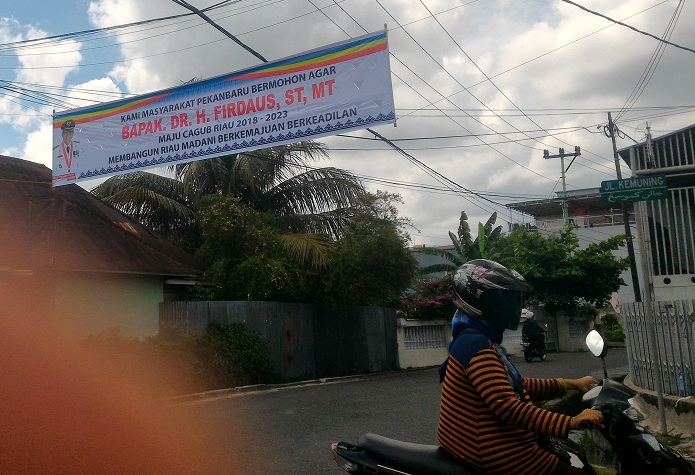 YA TUHANNN...Masyarakat Pekanbaru BERMOHON  Agar Firdaus Maju di Pilgubri 2018...