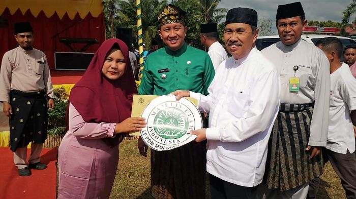 26 UKM Siak Terima Sertifikasi Halal dari LPPOM MUI Riau 
