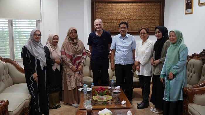 FEB UMRI Perkuat Jejaring Global, Bahas Pemasaran Digital Berkelanjutan Bersama Akademisi Belanda