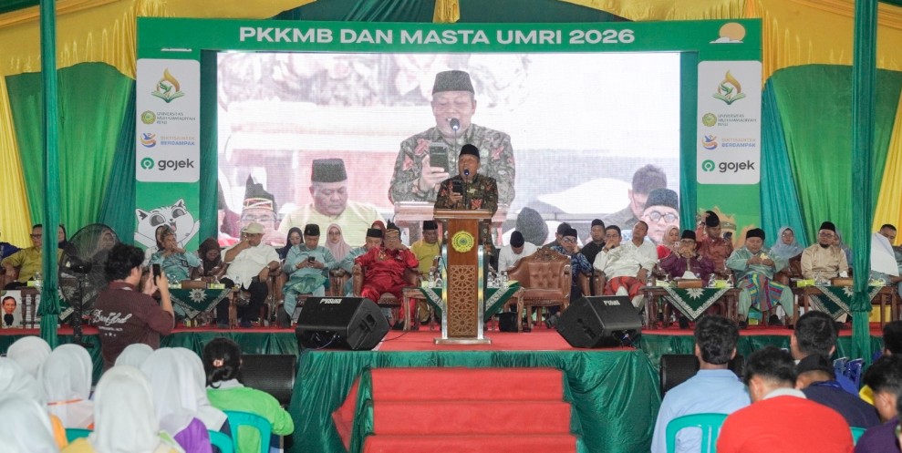 Ketua PP Muhammadiyah  Tutup PKKMB dan Masta UMRI 2026