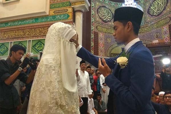 Muzammil, Imam Bersuara Merdu ITB  Menikah di Banda Aceh, Banyak Gadis Cantik yang Patah Hati...