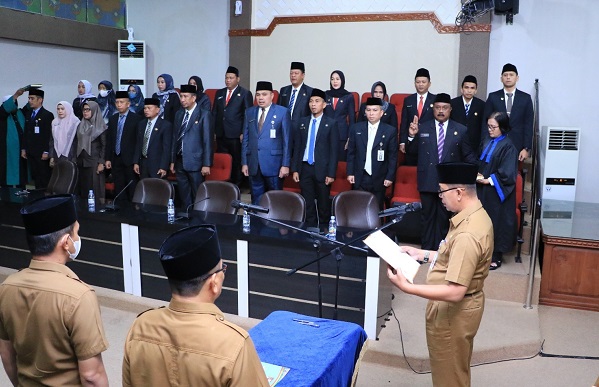 Pj Sekdako Pimpin Pelantikan 23 Pejabat di Lingkungan Pemko Pekanbaru